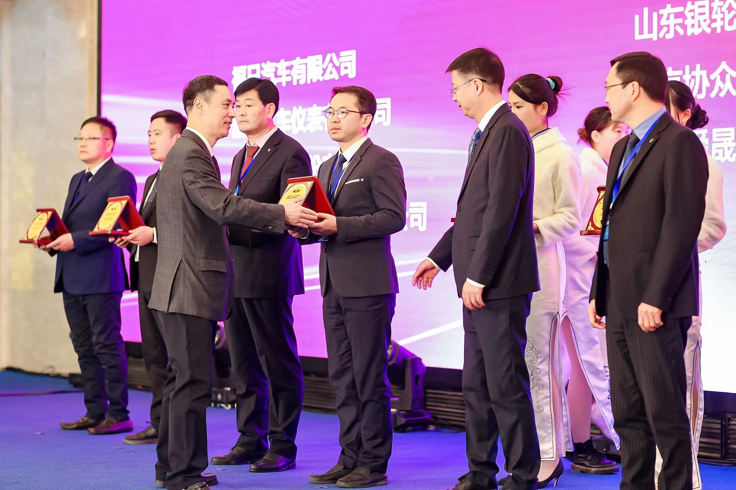 东升国际官网-钻营健全,你我一路成长